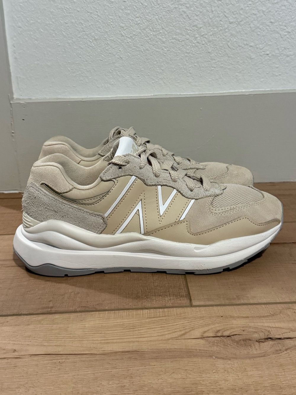 New Balance Womens 57/40